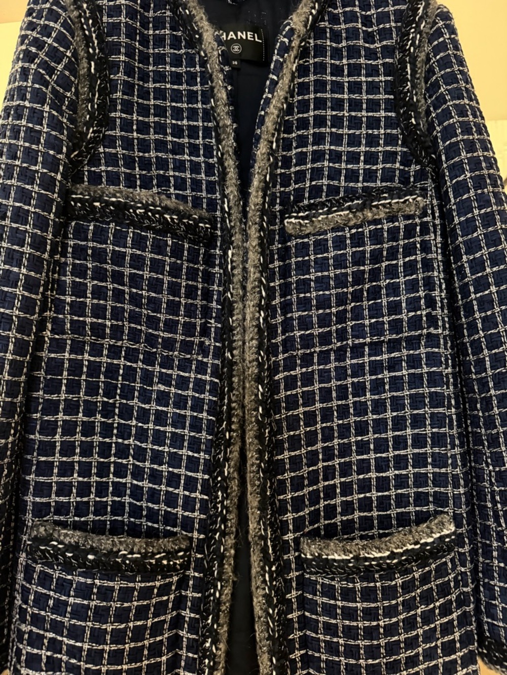 CHANEL Metallic Fantasy Tweed Coat – Navy Blue/Silver (Size 36) - Picture 4 of 15